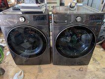 LG thinQ washer and dry almost brand new in Alamogordo, New Mexico