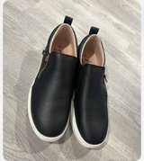 New Casual Slip On Sneakers/ Arch Support Size 10 in Naperville, Illinois