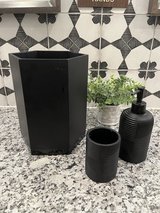 Bathroom Set ~ Sleek! in Kingwood, Texas