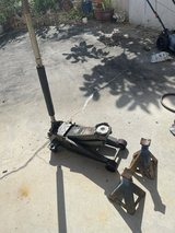 Jack 3 ton in Okinawa, Japan
