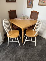 table and chairs in Wiesbaden, GE