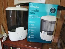 Homedics Warm & cool ultrasonic humidifier in Glendale Heights, Illinois