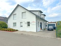 4 BR, 3 baths- Dreamy Family Home near Kelley in Stuttgart, GE