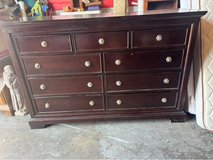 9 Drawer dresser in Alamogordo, New Mexico