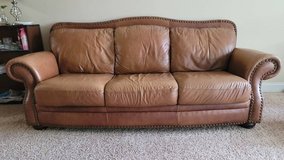 Couch, good condition.  Can deliver in Perry, Georgia