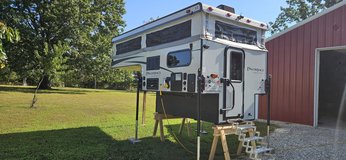 PALOMINO SLIDE-IN POP-UP CAMPER in Fort Leonard Wood, Missouri