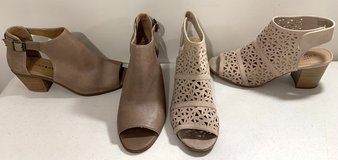 $10pr - 8M Lucky Brand -OR- Seychilles Open Toe Sandals - Block Heels - Shoes / Booties *EUC* in Joliet, Illinois