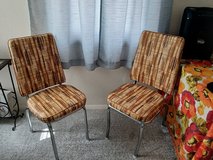 2 chairs in Alamogordo, New Mexico