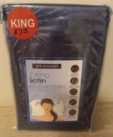 New set of king satin pillow cases in Alamogordo, New Mexico