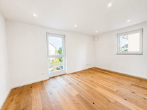 Modern new 4 room apartment in Stuttgart-Vaihingen near Patch Barracks with balcony in Stuttgart, GE