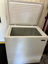 Chest Freezer by Magic Chef, 5.2 cubic feet in Warner Robins, Georgia