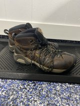 Used Keen utility boot 10.5 in Bolingbrook, Illinois