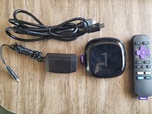 Roku M# 2710X w/remote, power supply and HDMI cable in Fort Bliss, Texas