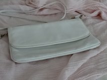 elegant evening bag, clutch handbag white leather magnetic closure in Ramstein, Germany