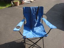 NICE FOLDING BAG LAWN CHAIR in Bolingbrook, Illinois