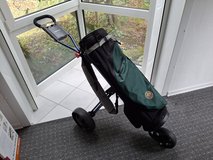 Golf Bag and Pull Cart in Wiesbaden, GE