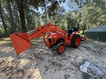Tractor for sale in Fort Polk, Louisiana