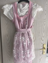 Dirndl new pick up Clay in Wiesbaden, GE