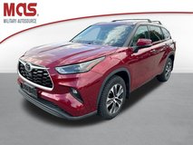 2022 Toyota Highlander in Grafenwoehr, GE