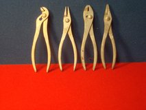 SET OF KD MFG. CO. 4 1/2" LONG PLIERS in Plainfield, Illinois