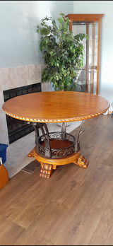 Oak table no chairs in Naperville, Illinois
