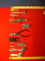 GROUP OF 10 SMALL TOOLS in Fort Hood, Texas