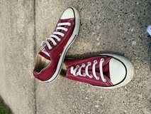 CONVERSE Men’s Sz 6/ Women’s 8 Dark Red in Aurora, Illinois