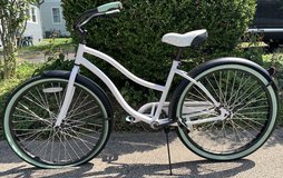 Huffy Women's Cruiser Bike * Bicycle Needs tubes for 26" Tires* in Naperville, Illinois