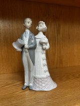 Lladro Wedding Couple Figurine in Glendale Heights, Illinois