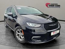 2023 Chrysler Pacifica Limited - US SPEC in Grafenwoehr, GE