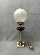 BEAUTIFUL VINTAGE/ANTIQUE LAMP in Aurora, Illinois
