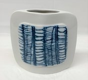 B & G - Bing & Grondahl - Copenhagen Denmark - 7.5" HIGH Abstract Vase in St. Charles, Illinois