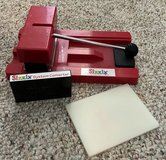 Sizzix Die Cutting Machine with Adapter in Fort Knox, Kentucky