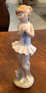 Vintage LLADRO Porcelain Statuette / Girl - NAO - DAISA - Figurine Ballerina in Yorkville, Illinois