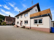 Cozy 3BR Home in Mehlingen in Ramstein, Germany