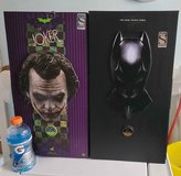 Hot Toys Joker & Batman 1/4 Scale in Fort Bliss, Texas