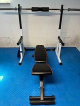Home Gym - bench, barbell in Stuttgart, GE