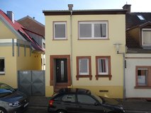 Townhouse Kaiserslautern, 2 min walk to Old Town, 1,350 EUR all-inclusive in Ramstein, Germany