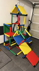 QUADRO Climbing & Play Set in Ramstein, Germany