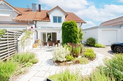 Spacious Duplex with 6 BRs in Weissach in Stuttgart, GE