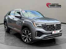 2024 Volkswagen Atlas Cross Sport SEL Premium R-Line 4Motion in Spangdahlem, Germany