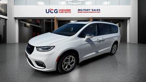 2021 Chrysler Pacifica Limited in Ramstein, Germany