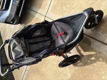 BOB Single Stroller w/ cup holder attachment and Graco Infant Car Seat attachment in Batavia, Illinois