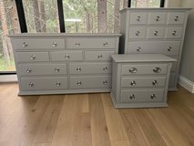 Large Dresser Chest & Nightstand 3pc Bedroom Set Light Gray Satin New in Kingwood, Texas