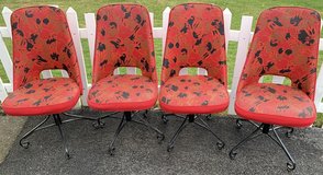 Vtg Brody Seating Co Set of 4 red swivel Dining / Kitchen Chairs in Bolingbrook, Illinois