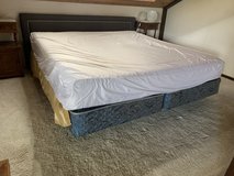 Bed king size in Ramstein, Germany