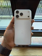 Apple iPhone 17 Pro Max – Unlocked – Excellent Condition in Los Angeles, California
