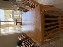 Dining table and chairs in Bolingbrook, Illinois