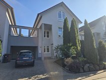 Modern 4-BR house with patio, yard and garage in Otterberg — 20 min to Ramstein in Ramstein, Germany