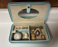 Cameo collection with case 7pc in Perry, Georgia